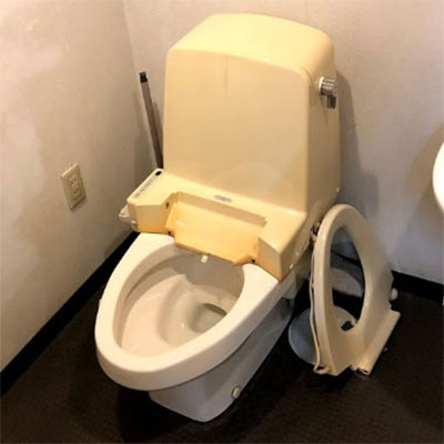 【修理前】トイレ交換工事